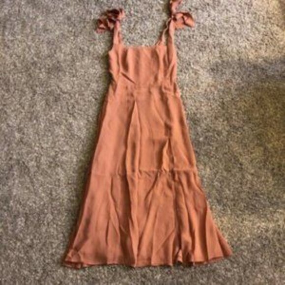 Reformation Midi Twilight in parline color - Picture 10 of 13